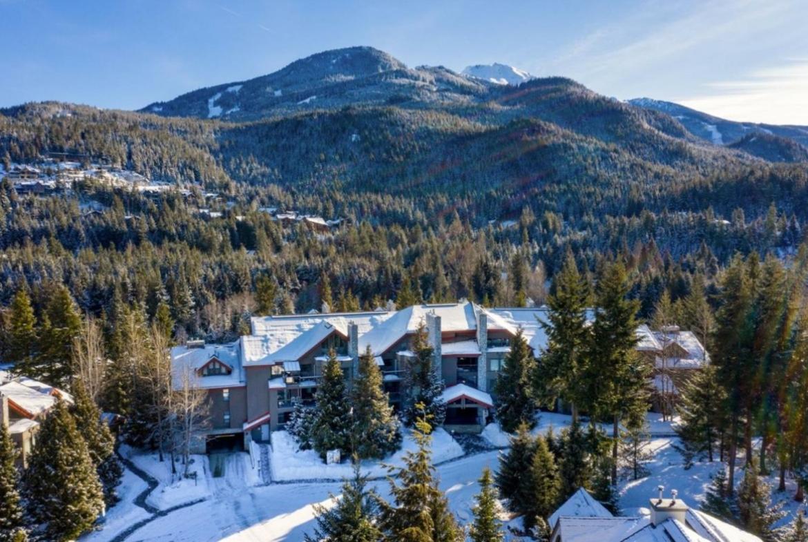 Greyhawk By Outpost Whistler Exterior foto